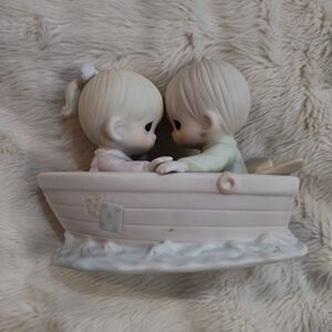 Precious Moments 'Friends Never Drift Apart' Figurine